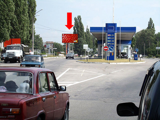 Фото рекламной плоскости по адресу Киевская ул., въезд со стороны Киева