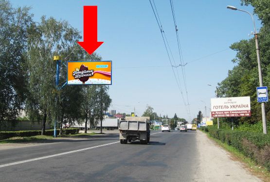 Фото рекламної площини за адресою Ровенская ул., между АЗС "БРСМ" и "Окко", в центр Фото рекламної площини за адресою Ровенская ул., между АЗС "БРСМ" и "Окко", в центр