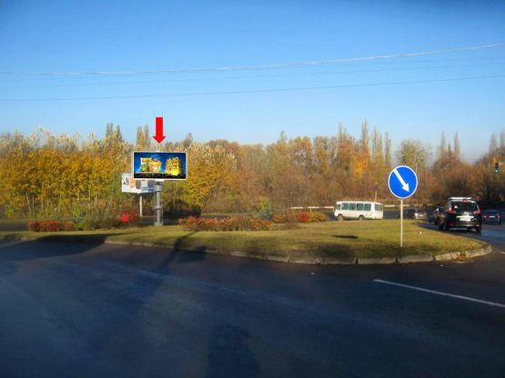 Фото рекламной плоскости по адресу Набережная ул. / Яровица ул., кольцо, со стороны Грушевского пл.