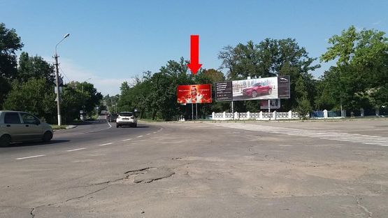 Фото рекламной плоскости по адресу Богоявленский пр. (бывш. Октябрьский пр.) / Торговая ул., возле парка "Молодежный", в центр Фото рекламной плоскости по адресу Богоявленский пр. (бывш. Октябрьский пр.) / Торговая ул., возле парка "Молодежный", в центр