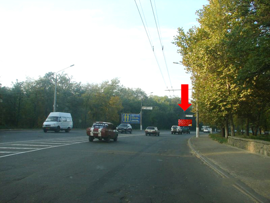 Фото рекламной плоскости по адресу Героев Сталинграда пр., парк Победы, возле АЗС "Amic", супермаркетов "Амстор", "Praktiker", в центр