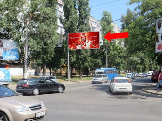 Фото рекламної площини за адресою Гайдара ул., 30 / Петрова ул., возле супермаркета "Ева", в сторону Филатова ул.