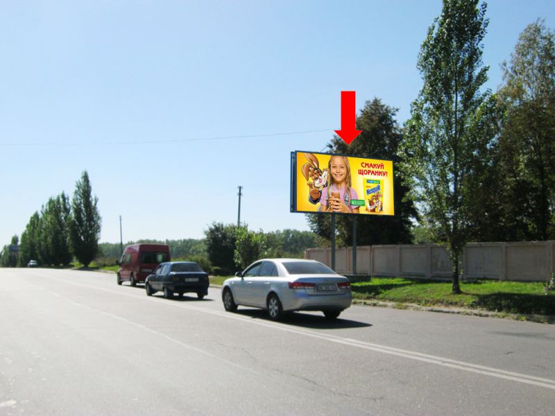Білборд в м. Рівне на Бандеры ул., мост, в центр, формат 3x6, сторона А ...