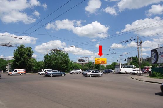 Фото рекламної площини за адресою Покровская ул. (бывш. ул. Щорса) ул. / Независимости пр. (бывш. ул. Ватутина) из центра Фото рекламної площини за адресою Покровская ул. (бывш. ул. Щорса) ул. / Независимости пр. (бывш. ул. Ватутина) из центра