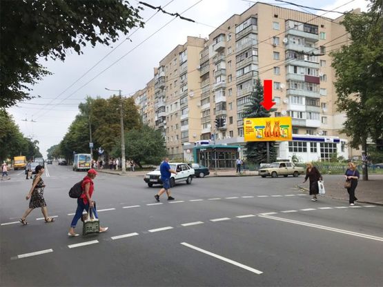 Фото рекламной плоскости по адресу Победы ул., 54 / ул. Л. Украинки, из центра