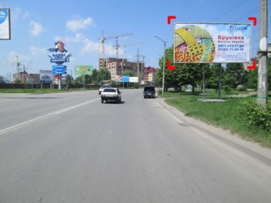 Фото рекламної площини за адресою вул. Довженка (навпроти магазину "Заравшан")