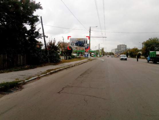 Фото рекламной плоскости по адресу вул. Ватутіна, 2