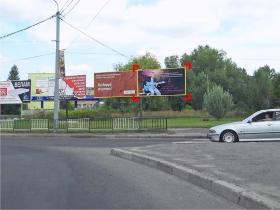 Фото рекламной плоскости по адресу вул. Зелена – Пасічна, до вул.Пасічної, справа Фото рекламной плоскости по адресу вул. Зелена – Пасічна, до вул.Пасічної, справа