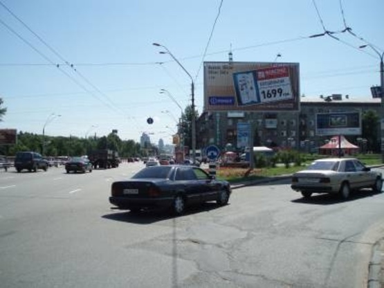 Фото рекламної площини за адресою Победы проспект, съезд/выезд на Вадима Гетьмана (Индустриальная) ул. (путепровод М"Шулявская") Фото рекламної площини за адресою Победы проспект, съезд/выезд на Вадима Гетьмана (Индустриальная) ул. (путепровод М"Шулявская")