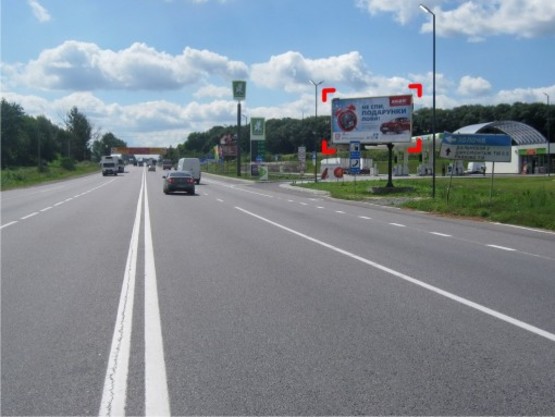 Фото рекламной плоскости по адресу с. Гамаліївка (напрямок до міста, з Києва)
