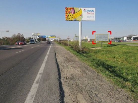 Фото рекламної площини за адресою вул. Городоцька, 302 (біля ТЦ "Епіцентр",  Автосалон "Volkswagen", місце 2