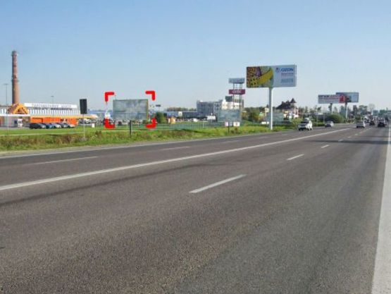 Фото рекламной плоскости по адресу вул. Городоцька, 302 (біля ТЦ "Епіцентр",  Автосалон "BMW", місце 3