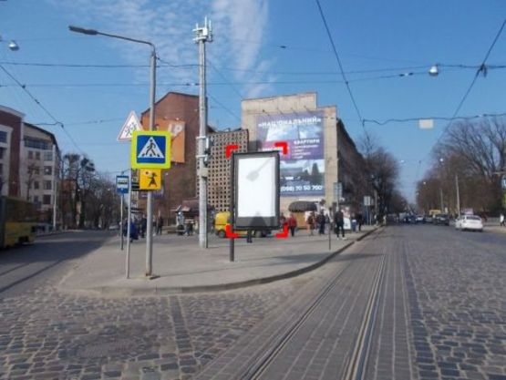 Фото рекламної площини за адресою пер. вул. Чупринки – Бандери (зупинка) скролл Фото рекламної площини за адресою пер. вул. Чупринки – Бандери (зупинка) скролл