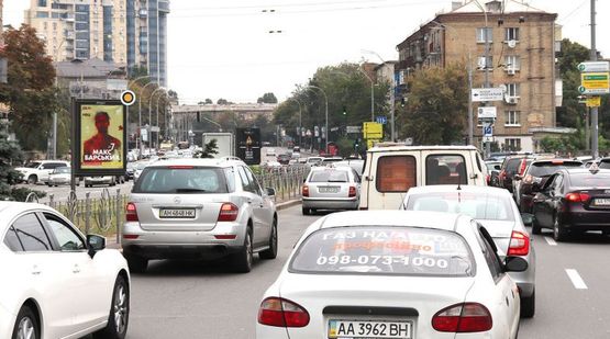 Фото рекламной плоскости по адресу Генерала Алмазова ул. разделитель, к ул. Московской Фото рекламной плоскости по адресу Генерала Алмазова ул. разделитель, к ул. Московской