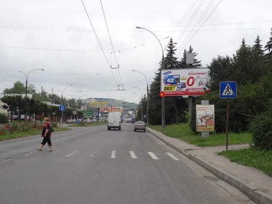 Фото рекламної площини за адресою Независимости пр, 90, к ул Героев Майдана Фото рекламної площини за адресою Независимости пр, 90, к ул Героев Майдана