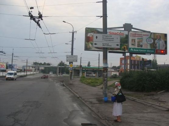 Фото рекламної площини за адресою Калиновая ул / Янтарная ул, АЗС, ж/м, из центра, правый Фото рекламної площини за адресою Калиновая ул / Янтарная ул, АЗС, ж/м, из центра, правый