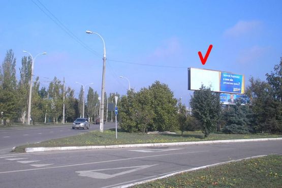 Фото рекламної площини за адресою 200 лет Херсона пл, N1, из центра, левый Фото рекламної площини за адресою 200 лет Херсона пл, N1, из центра, левый