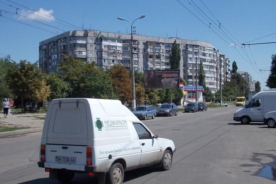 Фото рекламної площини за адресою Покрышева ул.,45 (район рынка) Фото рекламної площини за адресою Покрышева ул.,45 (район рынка)