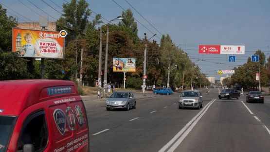 Фото рекламной плоскости по адресу Гречко М. ул. / Сырецкая ул., возле автостоянки и остановки, к массиву Виноградарь Фото рекламной плоскости по адресу Гречко М. ул. / Сырецкая ул., возле автостоянки и остановки, к массиву Виноградарь