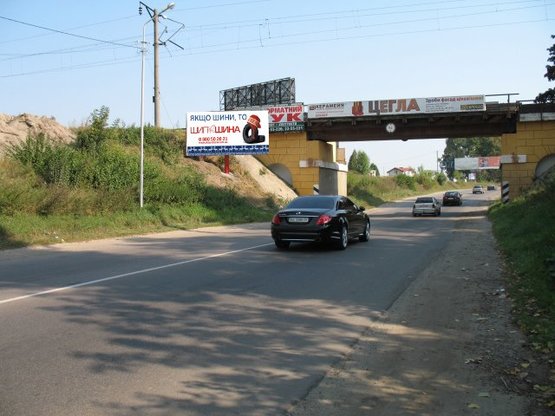 Фото рекламной плоскости по адресу Малехів (київська траса) Фото рекламной плоскости по адресу Малехів (київська траса)