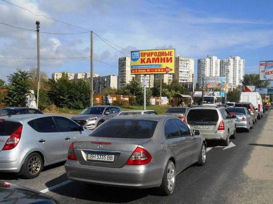 Фото рекламной плоскости по адресу пр-т Глушко - Жукова (из Ильичевска), остановка (В) Фото рекламной плоскости по адресу пр-т Глушко - Жукова (из Ильичевска), остановка (В)