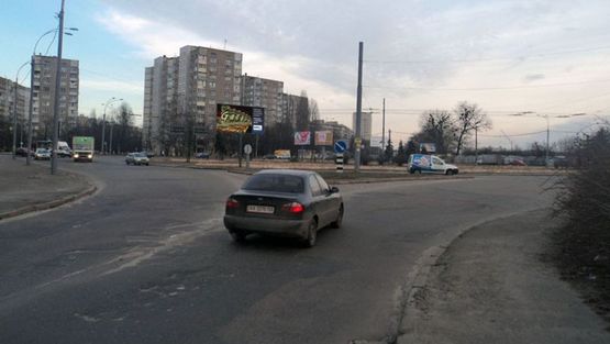 Фото рекламної площини за адресою Правды просп., на кругу Фото рекламної площини за адресою Правды просп., на кругу