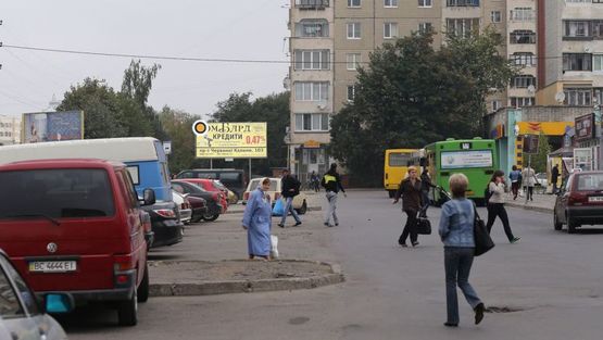 Фото рекламної площини за адресою Червоной Калины пр. 109, от центра !!! Размер постера 2880х5880 мм !!! Фото рекламної площини за адресою Червоной Калины пр. 109, от центра !!! Размер постера 2880х5880 мм !!!