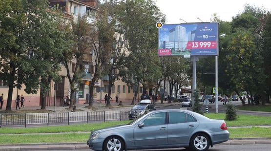 Фото рекламної площини за адресою Сахарова ул / Княгини Ольги ул, из центра Фото рекламної площини за адресою Сахарова ул / Княгини Ольги ул, из центра