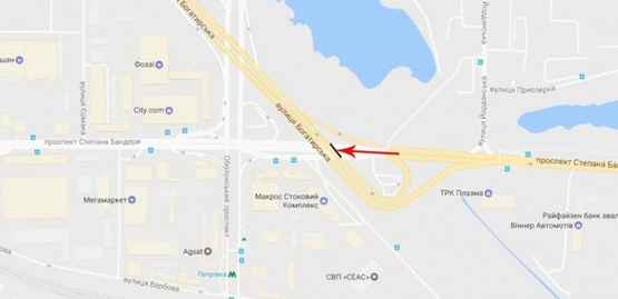 Схема рекламной плоскости по адресу Бандеры Степана пр-т., Богатырская ул.  от Московского моста