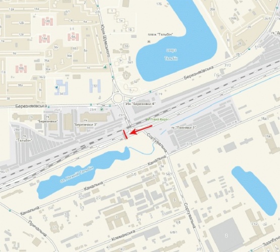 Схема рекламной плоскости по адресу Дарницкое шоссе, переход возле ж/д станции "Левый берег", 2,4*16 м, направление в центр