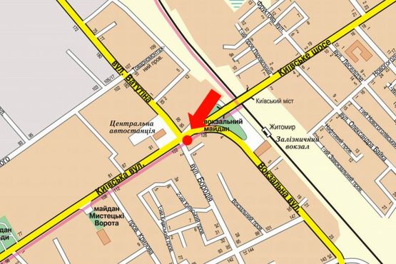 Схема рекламної площини за адресою Киевская ул. /Петлюры ул. (бывш. ул. Бородия), возле автовокзала, на светофоре, в центр