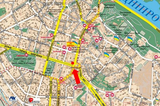 Схема рекламной плоскости по адресу Крещатик ул., 52 / Шевченко бул., возле магазина "Манго", Юникредитбанка, в сторону Европейская пл.