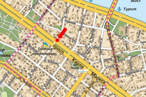 Схема рекламної площини за адресою Воскресенская ул. (бывш. Ленина ул.), 13 / Яворницкого пр. (бывш. Маркса пр.), 58, возле магазина "Adidas"