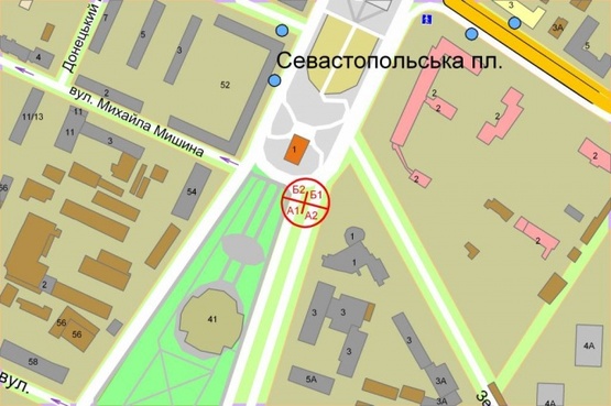 Схема рекламної площини за адресою Народного ополчения, 1 (разделитель) / Севастопольская площадь перед Макдоналдс