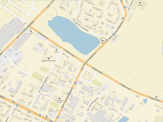 Схема рекламної площини за адресою вул.П.Мирного (ТРЦ "Агора"). неподалік: СОЦ "Бульдозер", ТРК "Агора", багатоповерхова забудова- массова (від центру) [ліве вухо]