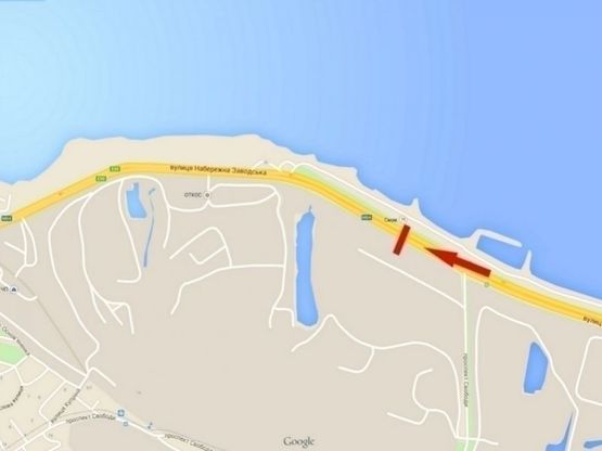 Схема рекламной плоскости по адресу вул. Наб. Заводська, напроти кафе "Смак", з центру/ул. Наб. Заводская, напротив кафе "Смак", из центра, поток движения от Амурского к Кайдакскому мосту