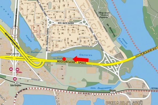 Схема рекламной плоскости по адресу Бандеры пр. (бывш. Московский пр.), 28, напротив, в центр