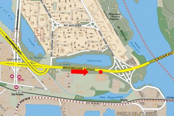 Схема рекламної площини за адресою Бандеры пр. (бывш. Московский пр.), напротив ТЦ "Метро", из центра, правый