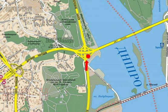 Схема рекламной плоскости по адресу Набережное шоссе, развязка на мост Патона, выезд с Надднепрянского шоссе, в сторону Соборности пр. (бывш. Воссоединения пр.), левого берега