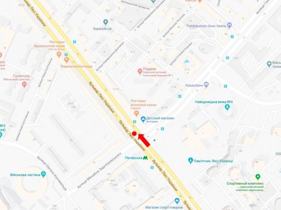 Схема рекламної площини за адресою Украинки бул., 24 / Алмазова ул. (бывш. Кутузова ул.), разделитель, ст. м. "Печерская", на светофоре, в центр