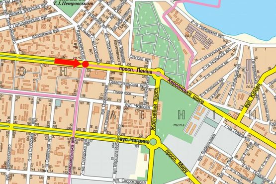 Схема рекламної площини за адресою Центральный пр. (бывш. Ленина пр.) / 6-я Слободская ул. (бывш. Комсомольская ул.), бульвар, возле ДТ "Южный Буг", напротив остановка, левая