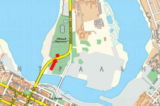 Схема рекламной плоскости по адресу Героев Сталинграда пр., парк Победы, возле АЗС "Amic", супермаркетов "Амстор", "Praktiker", из центра