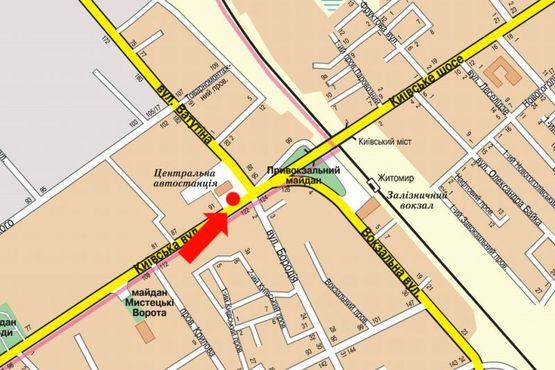 Схема рекламної площини за адресою Киевская ул. / Независимости пр. (бывш. ул. Ватутина), возле автовокзала, на светофоре, из центра